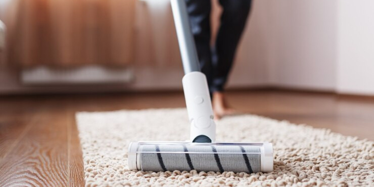 Why Carpet Cleaning Services Are Better Than DIY Cleaning