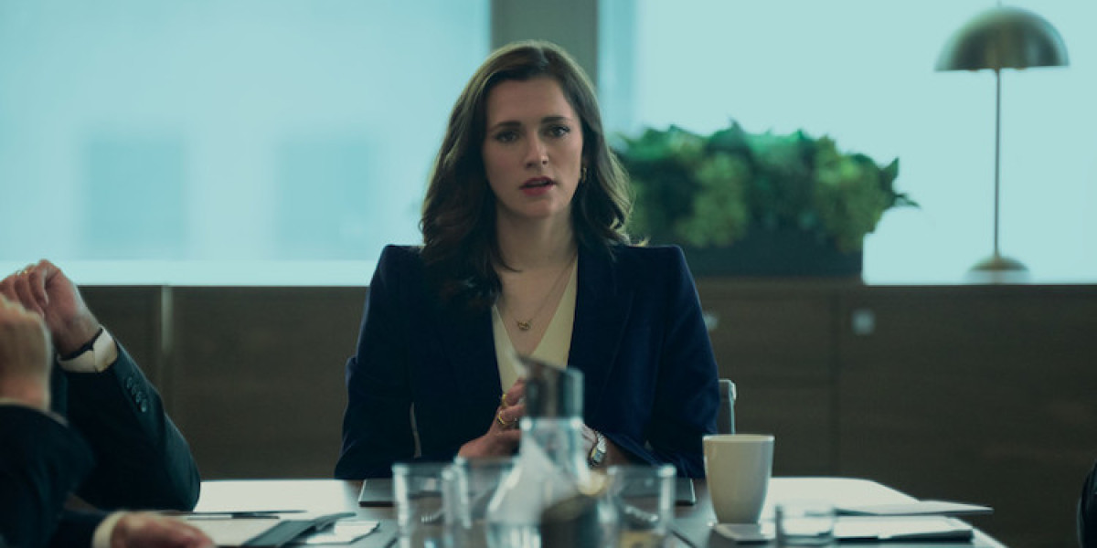 You Season 5: The Final Chapter - Now Streaming